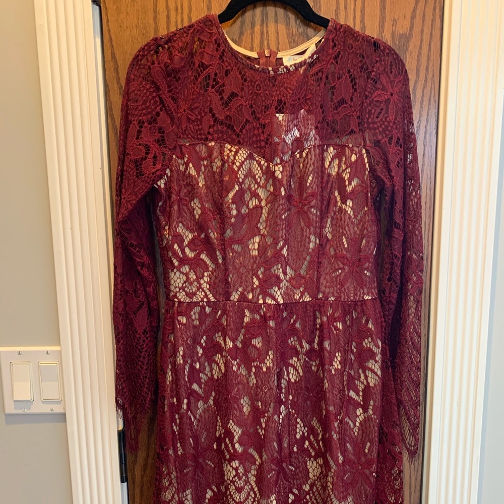 Deep red lace cocktail dress
